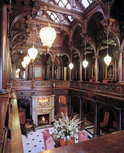 Victorian Architecture...reminds me of the dining room in the original Resident Evil game... Victorian Gothic Interior, Long Hall, Architecture Antique, Minimalistic Interior, Gothic Interior, Victorian Interior, Victorian Interiors, Victorian Mansions, Victorian Architecture