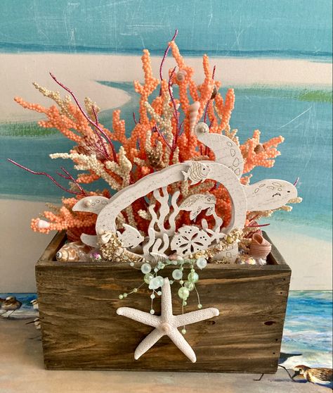 Sea Turtle Centerpieces, Nautical Diy Crafts, Beach Centerpieces, Beach Themed Crafts, Summertime Crafts, Sea Turtle Wall Art, Nautical Crafts, Mermaid Crafts, Seaside Decor