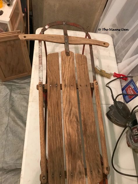 Christmas Decorations Using Old Sleds, Old Sled Repurpose, Snow Sled Decoration, Vintage Sled Decorating Ideas, Old Sleds Decorated For Christmas, Wooden Sledge, Christmas Sled Decoration, Red Chalk Paint, Sled Decor