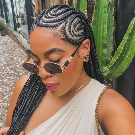 15 Fulani Braids Styles To Help You Stand Out - Her Darling Life Braids For Wedding Guest, Braids Freestyle, Braids For Wedding, Freestyle Braids, Cornrow Styles, Cornrow Braids, Hair Acessories, Braided Hairstyles For Black Women Cornrows, Summer Braids