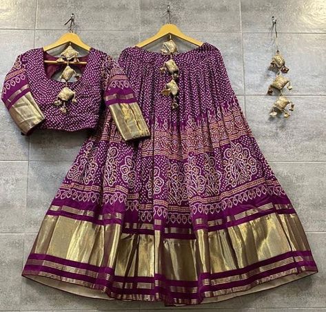 Lengha Blouse Designs, Long Blouse Designs, Lehenga Designs Simple, Casual Indian Fashion, Desi Fashion Casual, Half Saree Designs, Unique Blouse Designs, Trendy Dress Outfits, Kids Designer Dresses