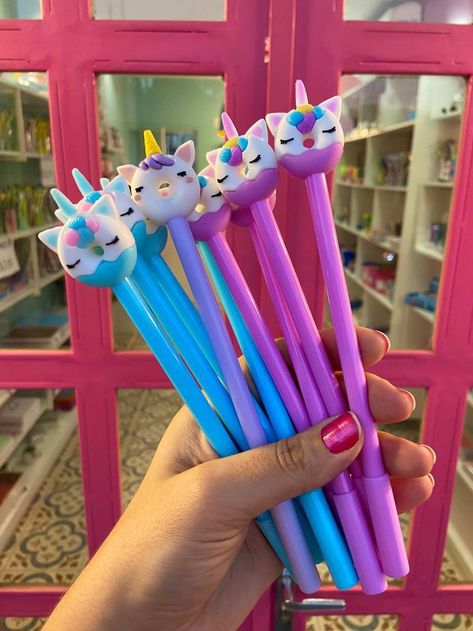 Birthday Party Goodie Bags, Cool Stationery, Girl School Supplies, Baby First Birthday Cake, Cute Stationary School Supplies, Cute School Stationary, Diy Pencil, Barbie Coloring, Cool School Supplies