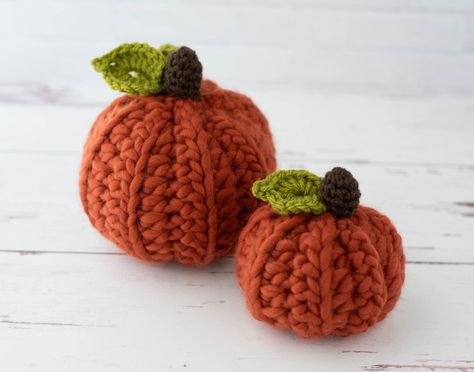 Darling Chunky Crochet Pumpkins are so fast and fun to crochet with super bulky yarn! #crochetpumpkin #chunkycrochetpumpkin #crochetchunkypumpkin #crochet365knittoo #crochetpumpkinpattern Crochet With Super Bulky Yarn, Chunky Crochet Pumpkin, Chunky Crochet Pattern, Crochet Hook Sizes Chart, Crochet Conversion Chart, Crochet Pumpkins, Ribbed Crochet, Crochet Abbreviations, Super Bulky Yarn