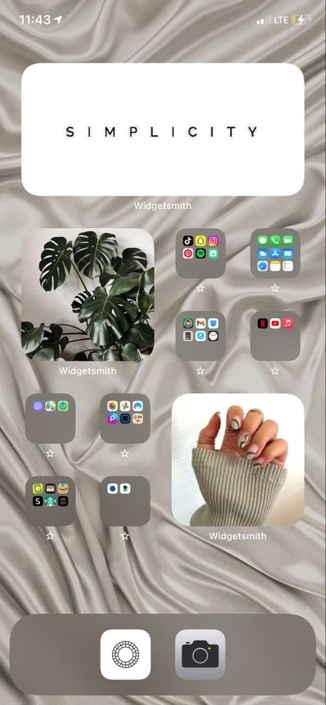 Pasword Ideas Iphone, Ułożenie Aplikacji Iphone, Phone Organization Ideas, Ios Home Screen Ideas, Widgets Iphone, Tech Organization, Ipad Hacks, Homescreen Iphone, Phone Organization