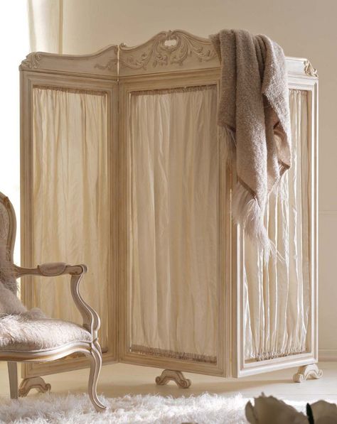 Vintage Dressing Rooms, Modern Room Divider, Luxury Bedroom Furniture, Diy Room Divider, Room Divider Screen, Room Screen, Vintage Room, Italian Furniture, Luxurious Bedrooms