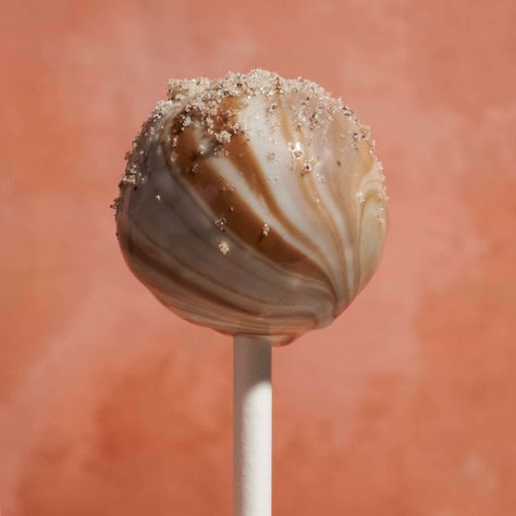 Thai Coffee Cake Pop Cake Pop Flavors, Thai Iced Coffee, Perfect Cake Pops, Thai Coffee, Diy Cake Pops, Cake Pop Designs, Coffee Mocha, Mocha Cake, Popcorn Seasoning