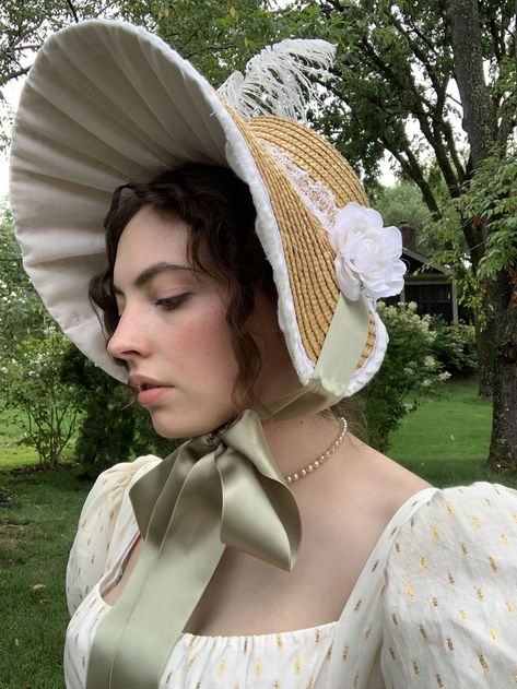 18th Century Bergere Hat, Cottagecore Hat Aesthetic, Regency Straw Bonnet, 19th Century Bonnet, Regency Era Hats, History Of Hats, Diy Regency Bonnet, Regency Era Bonnet, Bonnette Hat