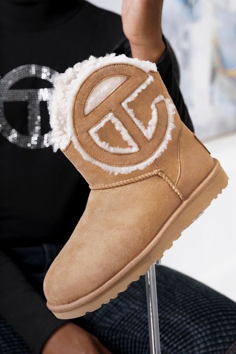 Telfar x UGG FW21 Drop 2 Collaboration Info | HYPEBEAST Telfar X Ugg, Mom Dr, Uggs Boots, Aldo Handbags, Dr Closet, Winter Bags, Suede Slippers, Boots Winter, Beauty Dress