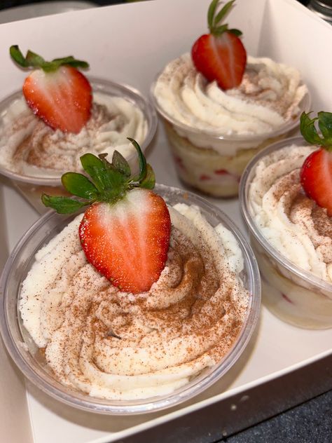 Individual Tres Leches Cake, Individual Tres Leches Cups, Individual Tres Leches, Tres Leches Cake Jar, Mini Tres Leches Cake Cups, Cupcake Tres Leches, Tres Leches Cake Recipe, Leches Cake, Individual Desserts