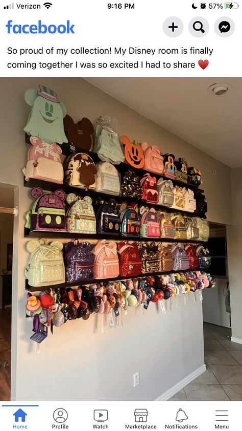 Stuffed Animal Wall Shelves, Loungefly Organization Ideas, Lounge Fly Backpack Display, Loungefly Bag Display Wall, Loungefly Wall Display, Disney Bedroom Ideas For Teens, Loungefly Backpack Display Ideas, Loungefly Bag Display, Disney Loungefly Backpack Display