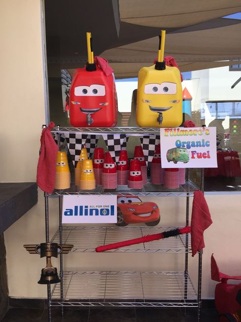 Disney Cars 2nd Birthday Party, Cars Movie Party Ideas, Lightening Mcqueen Birthday Party Ideas, Two Fast Lightning Mcqueen Birthday, Pixar Cars Birthday Party Decorations, Macqueen Theme Party, Cars Pixar Birthday Party Ideas, Cars Decorations Party, Cars Movie Birthday Party