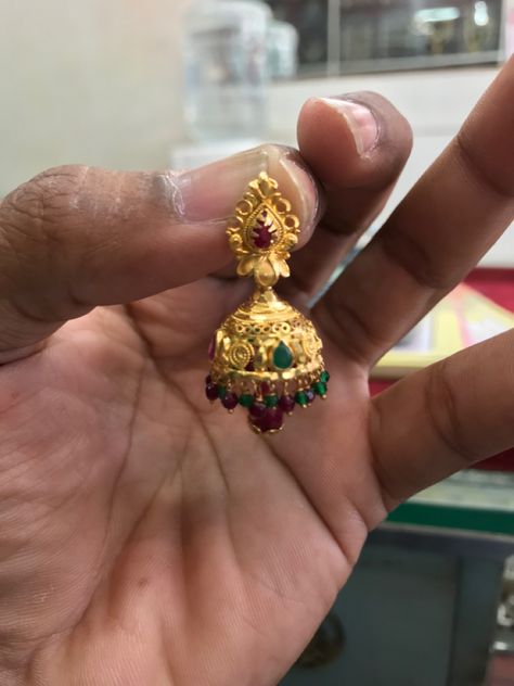 Jumkas Gold With Grams, Small Buttalu Earrings Gold, Kammalu Buttalu Gold, 3 Grams Gold Earrings, 2 Grams Gold Earrings Designs, Indian Gold Necklace Designs, Gold Pendants For Men, Gold Earrings Indian, Simple Gold Earrings