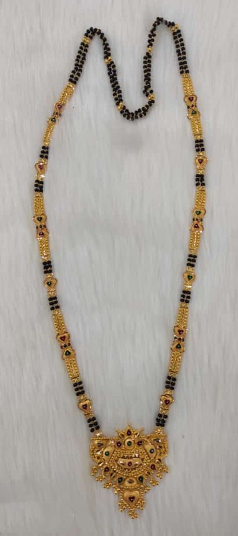 Gold Long Nallapusalu Designs, Black Bits Chain Gold Long, Black Bits Chain Gold, Long Nallapusalu Designs Gold, Black Beads Long Chain Designs, Long Black Beads Mangalsutra Designs, Long Nallapusalu, Nallapusalu Designs Gold Long, Nallapusalu Designs Gold