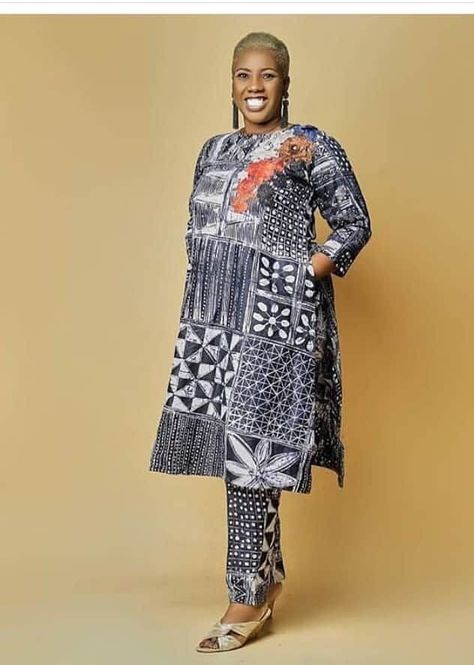 Adire Dress Styles, Dress Styles For Ladies, Adire Dress, Adire Styles, Dress Tattoo, Adire Fabric, English Dress, Bubu Gown Styles, Stylish Naija