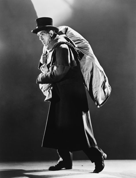 Boris Karloff como John Gray en "The Body Snatcher", 1945. Body Snatcher, Boris Karloff, John Gray, Famous Monsters, Mary Shelley, Classic Horror Movies, Horror Icons, Monster Mash, Classic Monsters