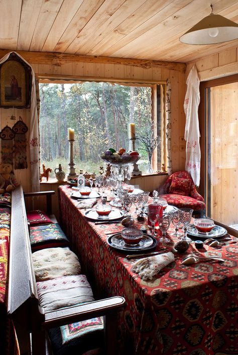 Russian Decor, Russian Interiors, Bohemian Interior, Christmas Table Settings, Diy Table, Bohemian Home, Architectural Digest, My New Room, Decoration Table