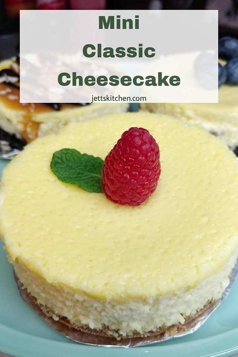 Mini Springform Pan Recipes Cheesecake, 4inch Cheesecake Recipes, 4 Inch Cheesecake Recipes Springform Pan, 4 Inch Cheesecake Recipes, Mini Springform Pan Recipes, Small Cheesecake Recipe, Small Batch Dinner, Small Batch Cake, Cheesecake For Two