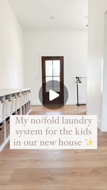 Jessie Martin on Instagram: "I watched a YouTuber of 13 kids share her laundry system using these cube shelves and I’ve been so excited to try my own version in our new laundry room / mud room. ⁣ ⁣ I grabbed these big laundry carts from Costco (hindsight I wish I had gotten 5, I need one more for sorting). ⁣ ⁣ 🧺 How I sort to make washing and putting away easier: ⁣ ⁣ Basket 1️⃣: white linens + towels (I only buy white sheets and towels to make sorting faster). ⁣ ⁣ Basket 2️⃣: my husbands clothes / heavy clothes like jeans and jackets ⁣ ⁣ Basket 3️⃣: my clothes + the baby’s clothes. She sleeps in our closet so her clothes go to our room. ⁣ ⁣ Basket 4️⃣: all the kids’ clothes ⁣ ⁣ Basket 5️⃣: if I had a 5th basket this would be for any other random laundry (cleaning rags and towels, blankets Sorting Laundry Ideas, Cube Storage Laundry, Laundry Room System, Laundry Sorting Baskets, Kids Laundry Basket Ideas, Mud Room Ideas With Laundry, Big Family Laundry System, Laundry Set Up Ideas, Closet Laundry Basket Ideas