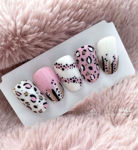 30 Fashionable Leopard Nails to Try Animal Print Nail Designs, Nail Art Leopard, Uñas Animal Print, Rockabilly Nails, Animal Print Nail Art, Leopard Print Nail Art, Acrylic Nail Designs Classy, Leopard Print Nail, Nail Art Wheel