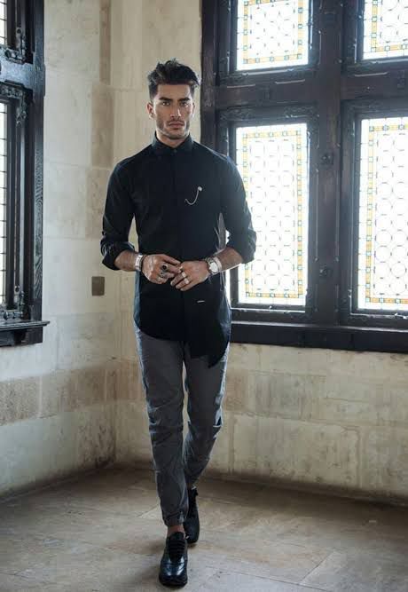 Toni Mahfud Outfit, Toni Mahfud Photography, Tony Mahfud, Toni Mahfud, Men Photoshoot, Sharp Dressed Man, The Perfect Guy, Work Outfits Women, Beard Styles