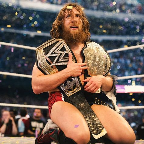 Wwe World Heavyweight Championship, Daniel Bryan Wwe, Wwe Wrestlemania, World Heavyweight Championship, Professional Wrestlers, Daniel Bryan, Wwe World, Brie Bella, Wrestling Superstars