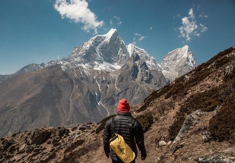 Read our Nepal backpacking guide for everything you need to know. From the best itineraries to the best food and trekking advice. Plan your trip here! Monte Everest, Mountains Hiking, Everest Base Camp Trek, Hiking Backpacking, Data Science, Backpacking, Trekking, Nepal, Mount Everest