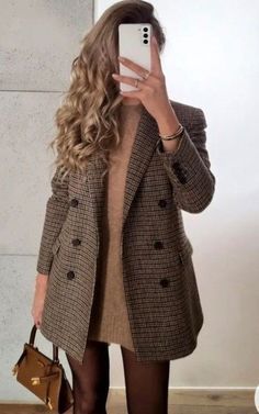 Smart Casual Women, Romantic Outfit, Autumn Outfit, Business Casual Outfits, Mode Inspiration, Winter Fashion Outfits, Fall Winter Outfits, Work Fashion, Classy Outfits