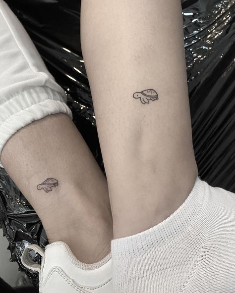 Cool Father Daughter Tattoos, Funny Mom And Daughter Tattoos, Cute Mom And Daughter Tattoos, Tiny Mother Daughter Tattoos, Mom And Daughter Tattoo, Father And Daughter Tattoos, Mum And Daughter Tattoo, Mother And Daughter Tattoos, Dad Daughter Tattoo