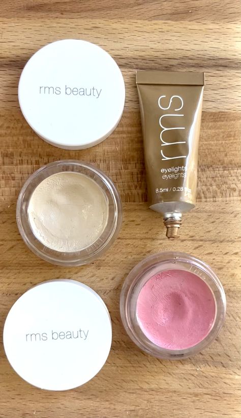 Natural Makeup Products, Natural Makeup Brands, Makeup Looks Products, Metallic Eyes, Cream Highlighter, Clean Beauty Products, Mascara Makeup, Minimalist Beauty, Rms Beauty