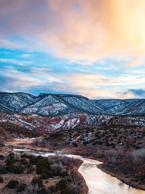 New Mexico Aesthetic, Mexico Nature, Usa Travel Bucket List, New Mexico Travel, New Mexico History, Indigenous History, New Mexico Style, New Mexico Santa Fe, Taos New Mexico