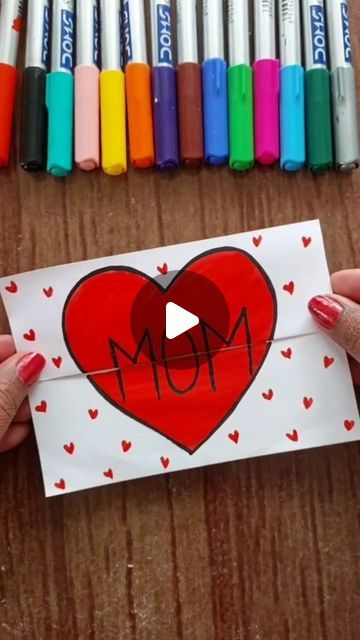 Card For Mother's Day Kids, Happy Birthday Mom Arts And Crafts, Mother Day Card Ideas For Kids, Mom Drawings From Daughter, Good Mother’s Day Cards, Activities For Mothers Day Preschool, Mother Day Cards Preschool, How To Make A Cute Mother’s Day Card, Things To Draw For Moms Birthday