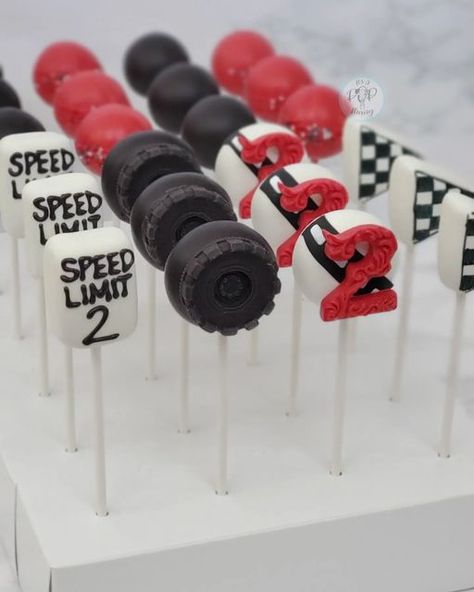 It's not a cakepop, It's a POP Thang ! on Instagram: "It all happened TWO Fast !! 🏎 🚦 🏁 #cakepops #twofastbirthday #twofastcakepops #bakinglove #fondant #yum #desserts #birthdaytreats  #treatmaker #partyplanner #eventdesign #luxurytreats #confections #lvtreats #lasvegas #chocolatedipped #bdayfavors #elegantsweets #eventdecor #popthang #igcakepops #pastrychef #foodstagram #homebaking #cakeart #bakinglove #patisserie #foodlover #sweettooth #grams #handmade" Racing Theme Cake Pops, Race Car Cake Pops Birthday, Race Car Themed Cake Pops, Two Fast Sweet Table, Two Fast Treat Table, Race Car Cakepops, Car Cake Pops Ideas, Race Car Strawberries, Hot Wheel Cake Pops