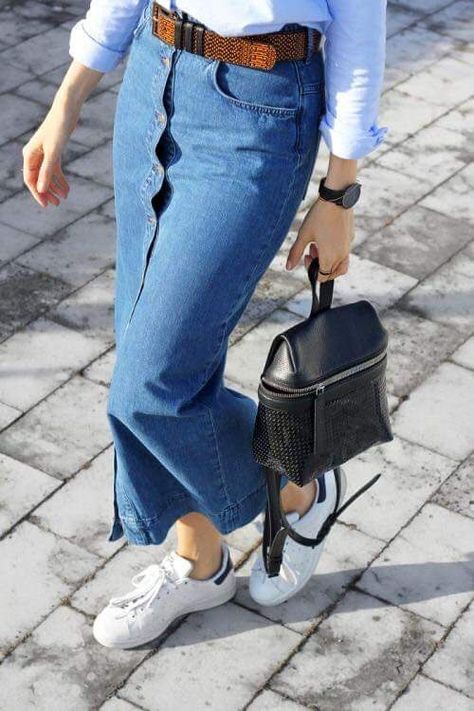 Hijab Outfit Jeans, Long Denim Skirt Outfit, Modest Denim Skirts, Rok Outfit, Button Front Denim Skirt, Cooler Style, Denim Skirt Outfits, Maxi Rok, Long Denim Skirt