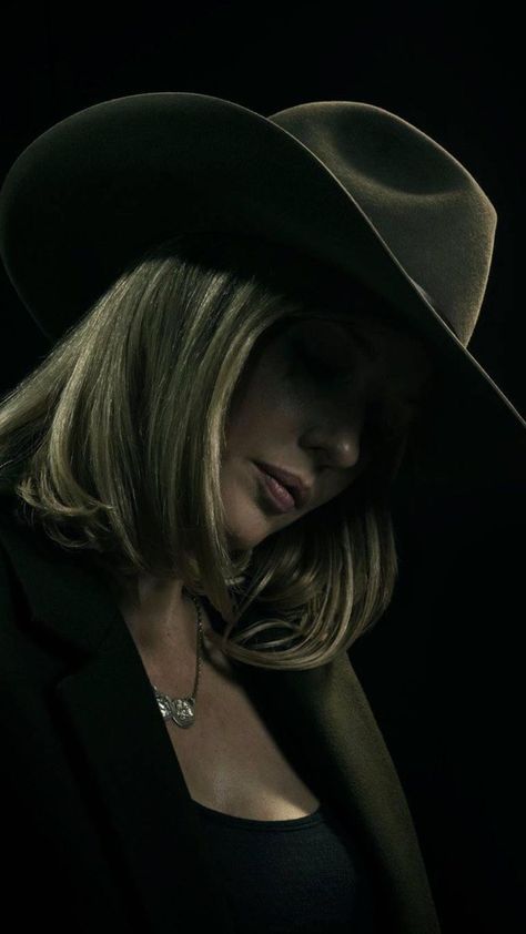 Beth Dutton Style, Yellowstone Tv Series, Favorite Villains, Costumes 2024, Yellowstone Series, Kelly Reilly, Beth Dutton, Looks Country, Faith Hill