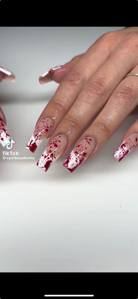 Blood Splatter Nails French Tip, Easy Nails Halloween, Nail Ideas Acrylic Halloween, Black Nails With Blood Splatter, Halloween Blood Splatter Nails, Nail Ideas Halloween Acrylic, Halloween Nails Blood Splatter, Blood Nails Acrylic, Halloween Easy Nails