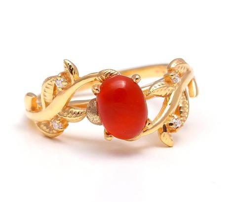 14K Real Gold Ring * Natural Carnelian Oval Ring * Leaf Design Ring * Delicate Ring * Carnelian Jewelry * Orange Stone Ring * Gift for Women Specifications :- * Material            :    Gold, Gemstone * Stone Name    :    Carnelian * Stone Size       :    8X6 mm * Ring Weight     :   2.50 Gm. Approx *All of our jewelry are hand made and made to order. *We use only 10K or 14k real gold. "Not Plated or Filled" Shipping Handling Time :     We Take no handling time, We ship to Worldwide, Please make sure your shipping address is correct. Shipping Services: The shipping company takes business to deliver the product 7-13 days for International Shipping. The Item will be shipped in safe and beautiful packing. Business day does not include Sundays. Return-Policy : Merchandise must be returned with Carnelian Engagement Ring, Orange Stone Ring, Gold Vintage Jewelry, Carnelian Jewelry, Orange Stone, Carnelian Ring, Oval Ring, Oval Rings, Delicate Rings