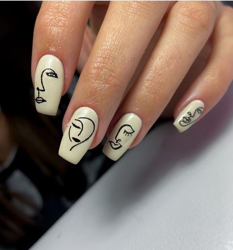 Nail With Face Design, Face Nail Art Woman, Female Nail Art, Face Line Art Nails, Line Face Nails, Line Drawing Nail Art, Face On Nails Art Designs, Abstract Faces Nail Art, Line Drawing Nails