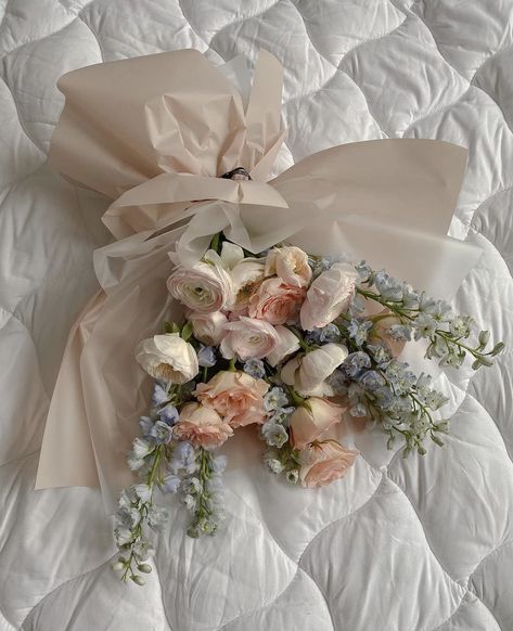 A Bunch Of Flowers, Prettiest Bouquet, Boquette Flowers, Flowers Bouquet Gift, Nothing But Flowers, Flower Therapy, Beautiful Bouquet Of Flowers, Luxury Flowers, Bouquet Of Flowers