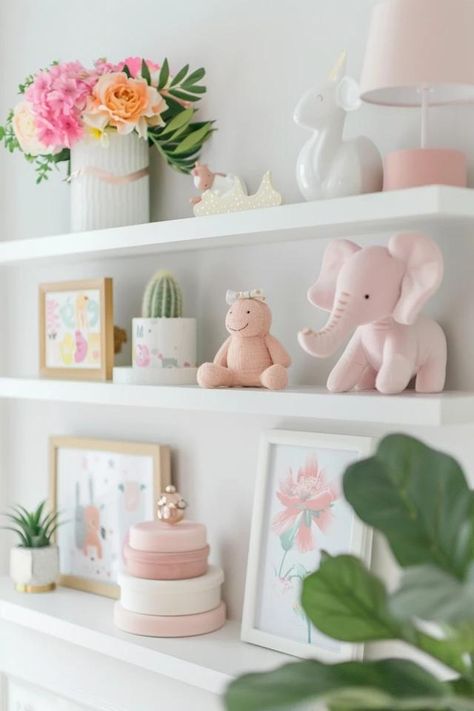 Chic Nursery Shelf Ideas to Organize &amp; Decorate Nursery Bookcase Styling, Shelves In Nursery Wall, Bookshelf Baby Room, Nursery Shelf Ideas, Shelves Baby Room, Shelves In Nursery, Decorating Built In Shelves, Girls Bookcase, Nursery Wall Shelf