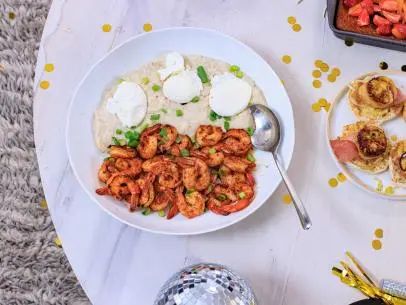 Shrimp and Roasted Banana Grits Recipe | Food Network Banana Grits, Poached Eggs Breakfast, Waffle Ideas, Braised Leeks, Stone Ground Grits, Roasted Banana, Grits Recipe, Yummy Seafood, Seafood Seasoning