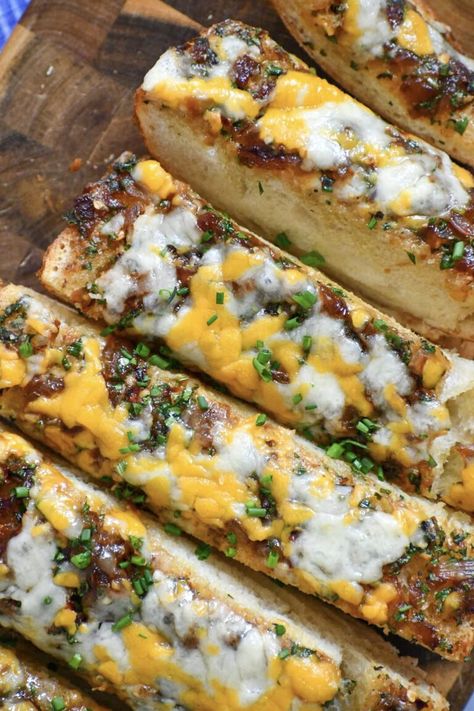 French Onion Garlic Bread – The Table Of Spice Onion Garlic Bread, Onion Bread Recipe, Garlic French Bread, Onion Bread, Carmelized Onions, White Cheddar Cheese, French Bread, French Onion, Bread Recipes Homemade