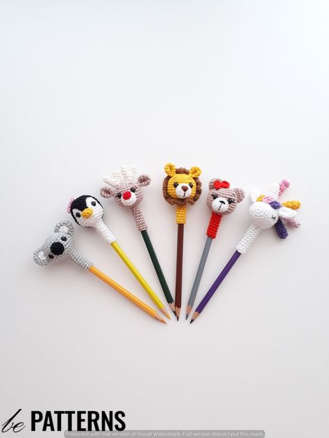 Learning to Crochet? Start with Pencil Toppers Crochet Gifts For Students, Crochet Pencil Toppers, Pencil Crochet, Pencil Topper Crafts, Crochet Pencil, Quick Crochet Gifts, Finger Puppet Patterns, Pen Toppers, Crochet Case