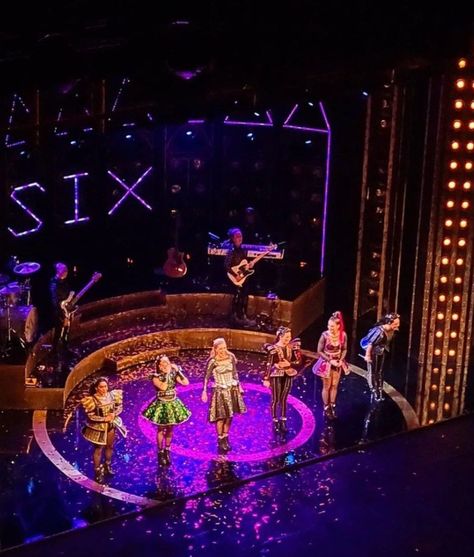 Six The Musical Uk Tour, Erin Caldwell, Six Musical, Musical Wallpaper, Six The Musical, Musical Theatre Broadway, Uk Tour, Musical Theater, Theatre Kid