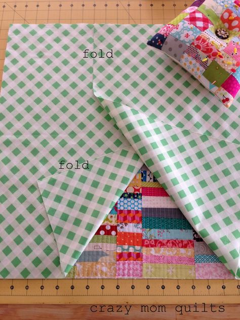 crazy mom quilts: how to make an envelope backed pillow Small Quilting Projects, Make An Envelope, Pillow Covers Tutorial, Envelope Pillow, Quilted Pillow Covers, How To Make An Envelope, Crazy Mom, Pillow Tutorial, Patchwork Cushion