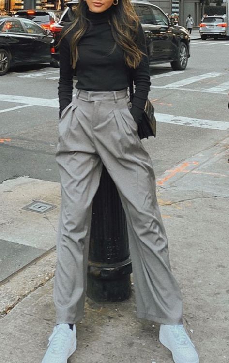 Gray Curdoroy Pants Outfit, Gray Pants White Shirt Outfit Women, Gray Pleated Pants Outfit, Grey Flowy Pants Outfit, Gray Tailored Pants Outfit, Full Grey Outfit, Grey Pleated Pants Outfit, Grey Baggy Pants Outfit, Outfits With Gray Pants