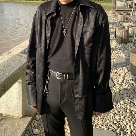 Gothic Outfits Men, Goth Outfits Men, Grunge Outfits Men, Dark Outfits, Cool Outfits For Men, Punk Outfits, Alt Fashion, Men Fashion Casual Outfits, Outfits Men