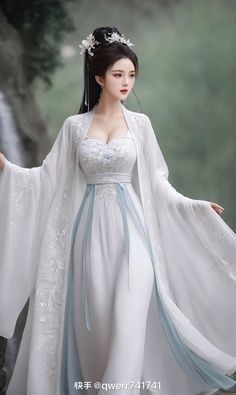 Hanfu Dress Princesses, Zombie Dress, Chinese Princess Dress, Chinese Fancy Dress, Vestidos Anime, Chinese Princess, Ancient Chinese Dress, Chinese Fashion Street, Cute Homecoming Dresses