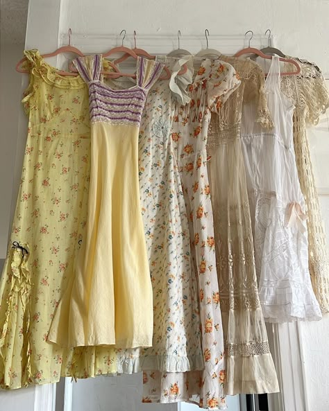 Summer Inspo, Spring Summer 2024, Pretty Clothes, Mode Vintage, Summer 24, Vintage Summer, Summer Cotton, Looks Vintage, Summer Fits