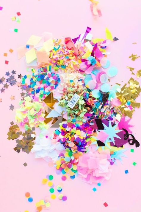 A Guide to the Best Confetti | http://studiodiy.com Pastel Cupcakes, Tout Rose, Colorful Confetti, Studio Diy, Confetti Party, Casino Theme Parties, For Your Party, Party Inspiration, Party Planner