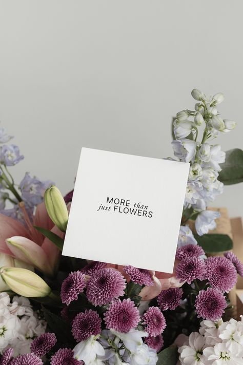 Flower Advertising Ideas, Flower Marketing Ideas, Flower Shop Packaging Design, Flower Business Branding, Flower Shop Marketing, Floral Brand Identity, Flower Boutique Ideas, Floral Design Branding, Floral Shop Design